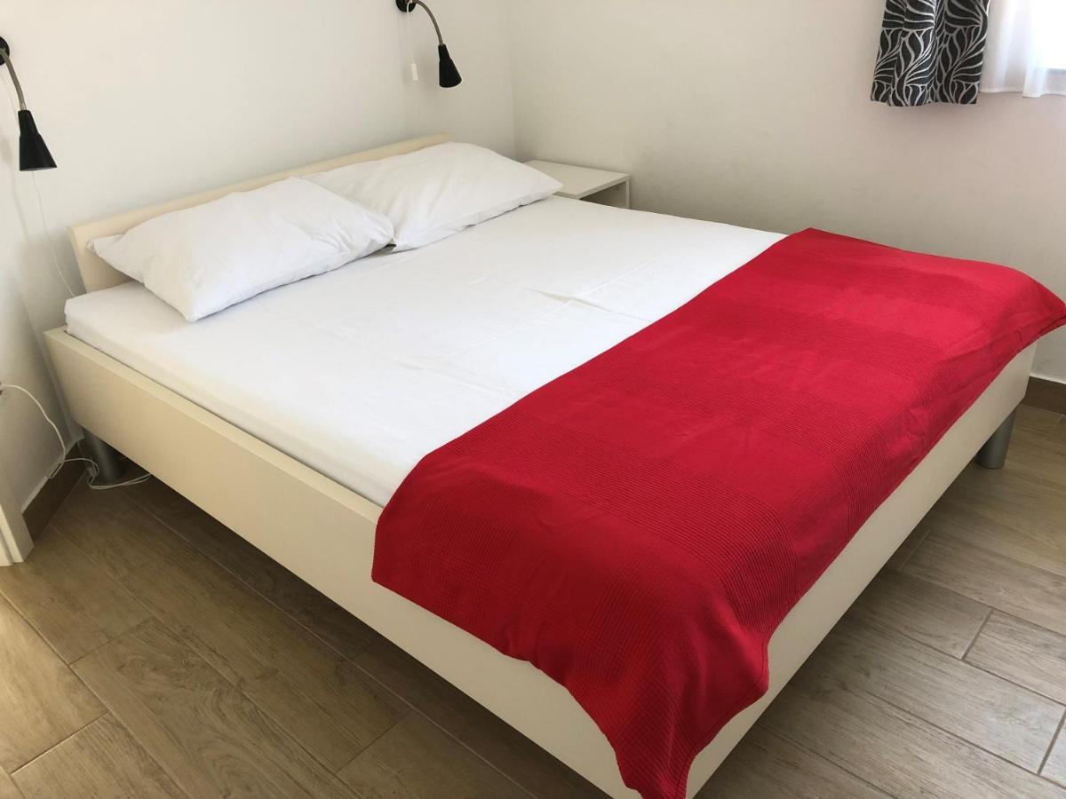 Apartmani I Sobe Ivancic1 Нови Винодолски Екстериор снимка