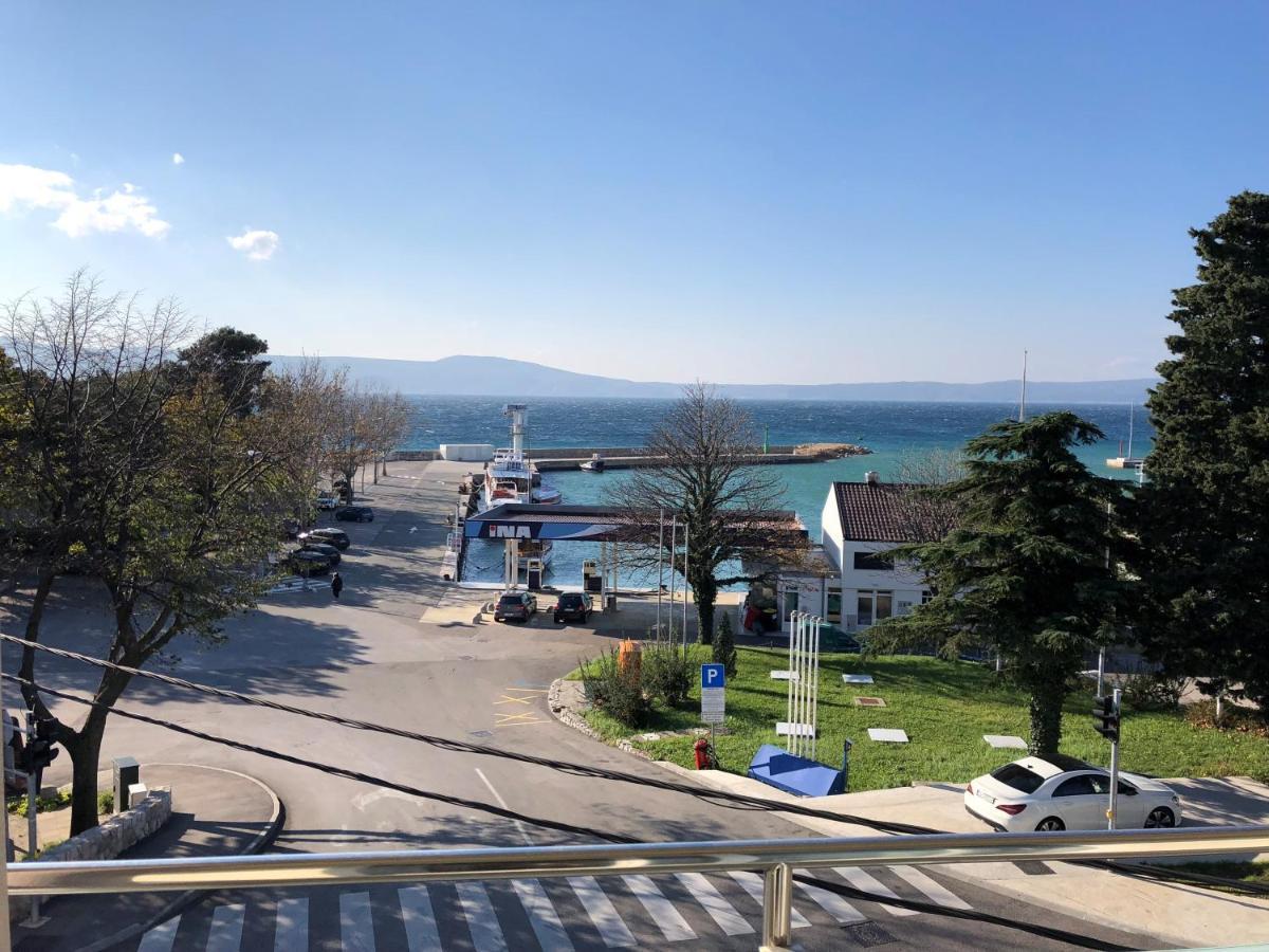 Apartmani I Sobe Ivancic1 Нови Винодолски Екстериор снимка