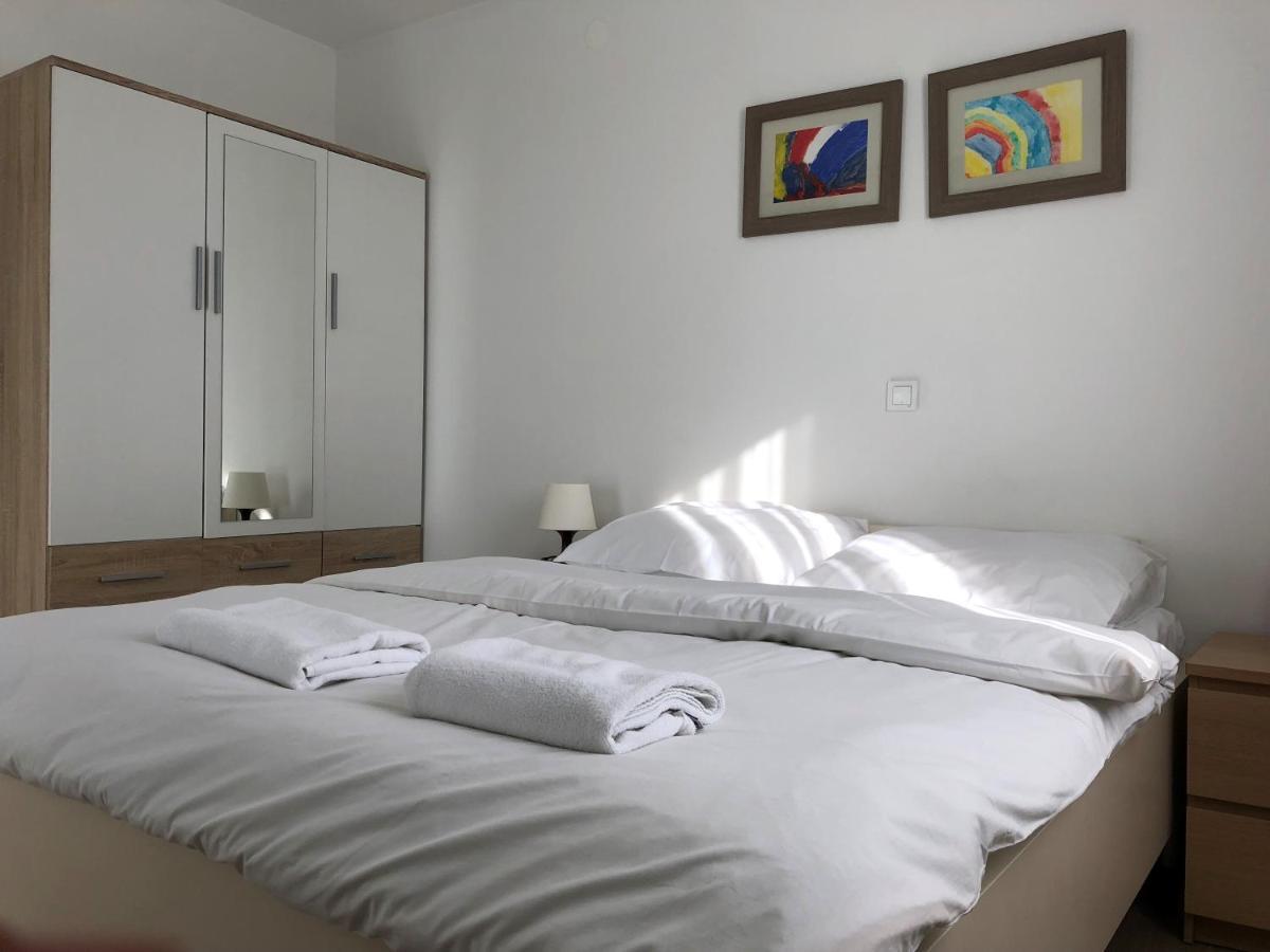 Apartmani I Sobe Ivancic1 Нови Винодолски Екстериор снимка