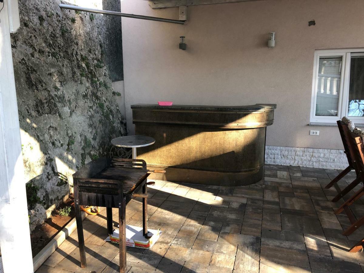 Apartmani I Sobe Ivancic1 Нови Винодолски Екстериор снимка